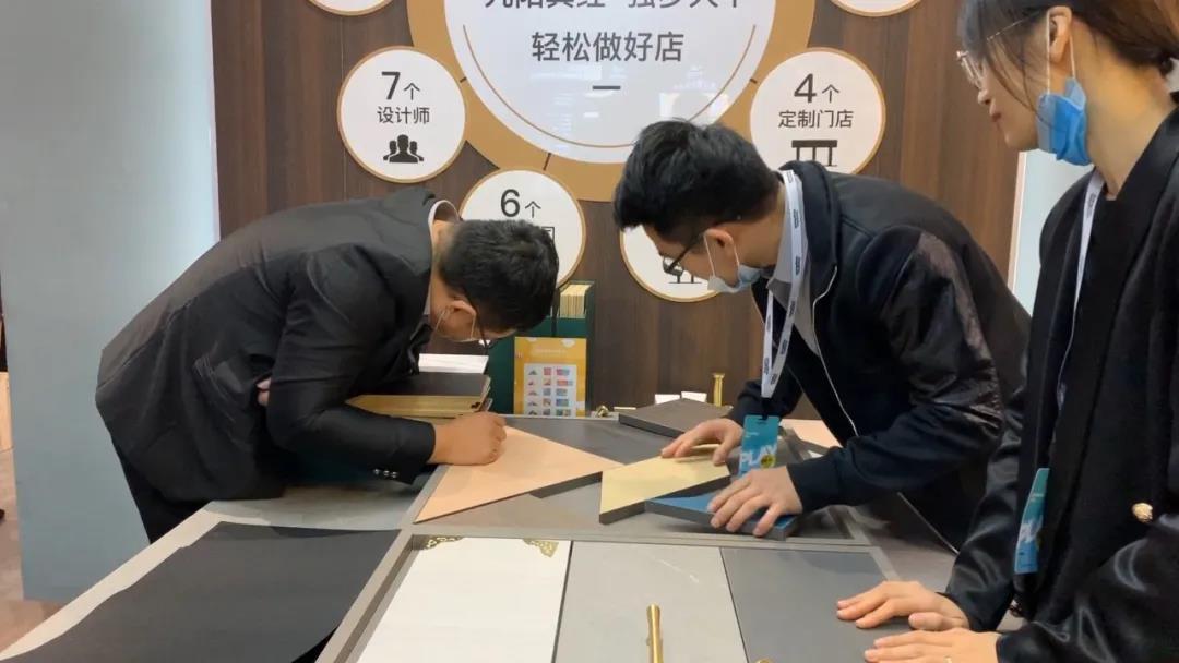 2020廣州設(shè)計(jì)周圓滿落幕，帶您回顧華洲的“新花樣”！(圖7)